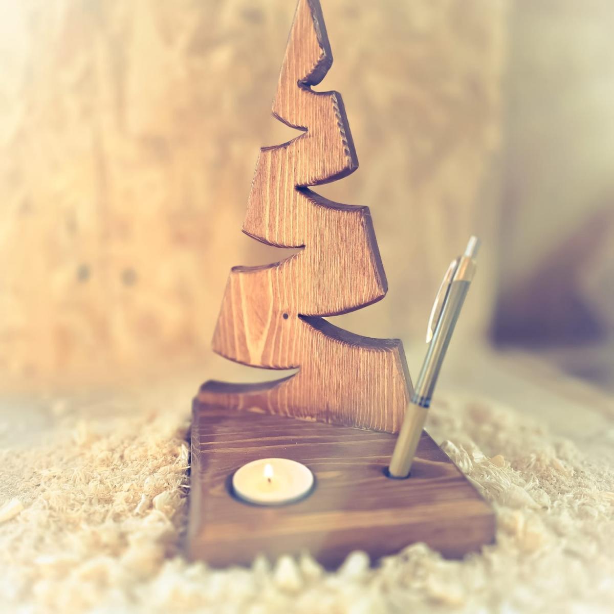 ✨ Descoperă cel de-al patrulea model de brăduț de Crăciun