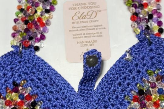 Top handmade croșetat ElaD™ albastru cu aplicații multicolore – model unicat premium